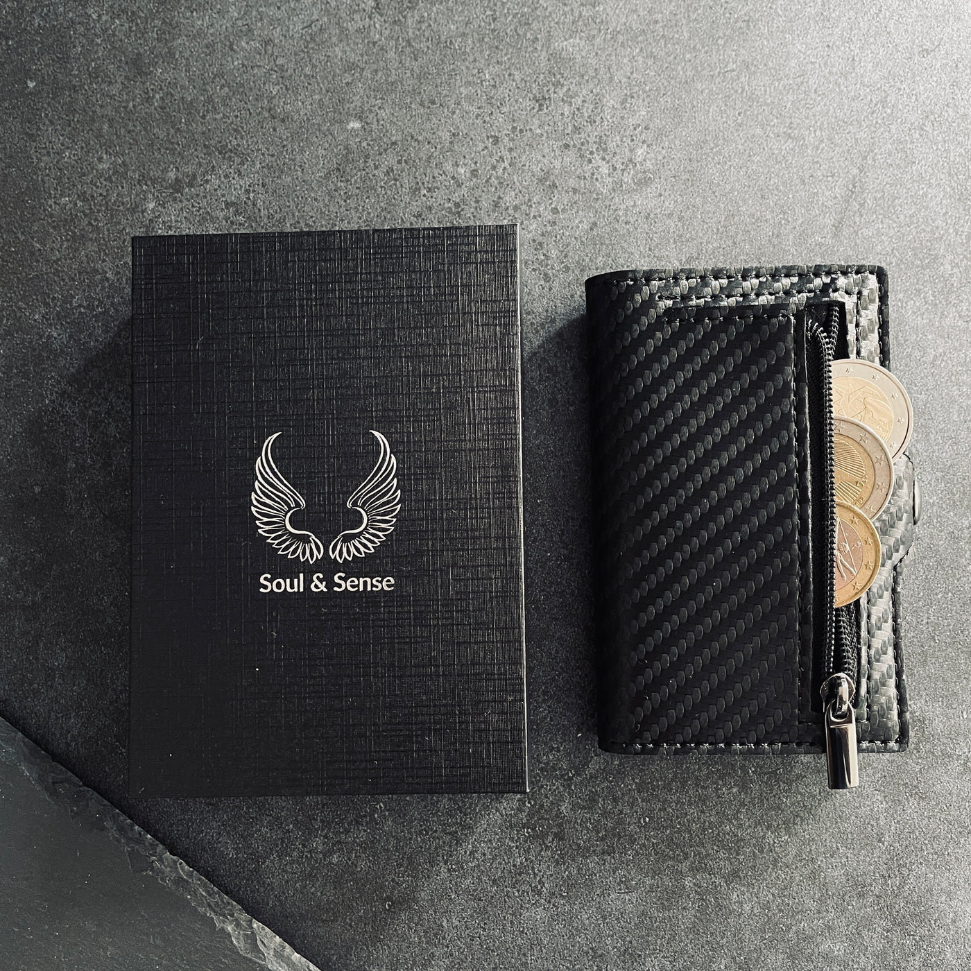 Wallet Carbon